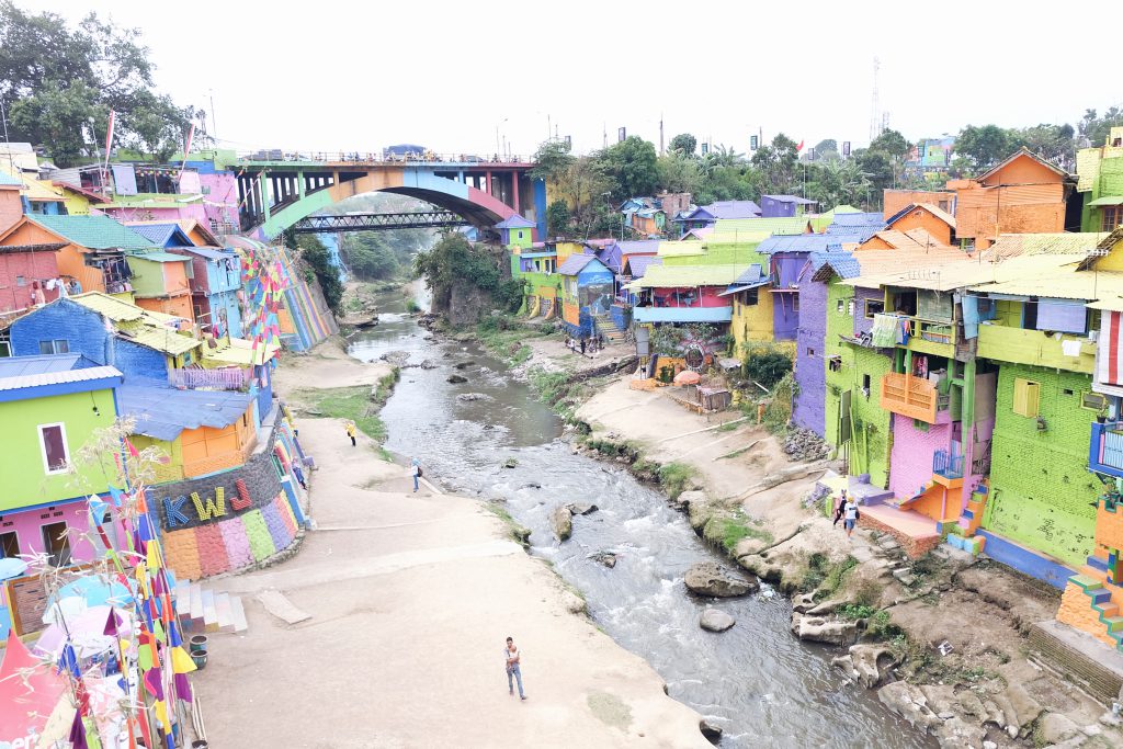 picture kampung Warna Warni Jodipan Malang city Java